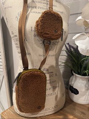 Lululemon Modular Phone Crossbody bag Brown Faux-Shearling NWT